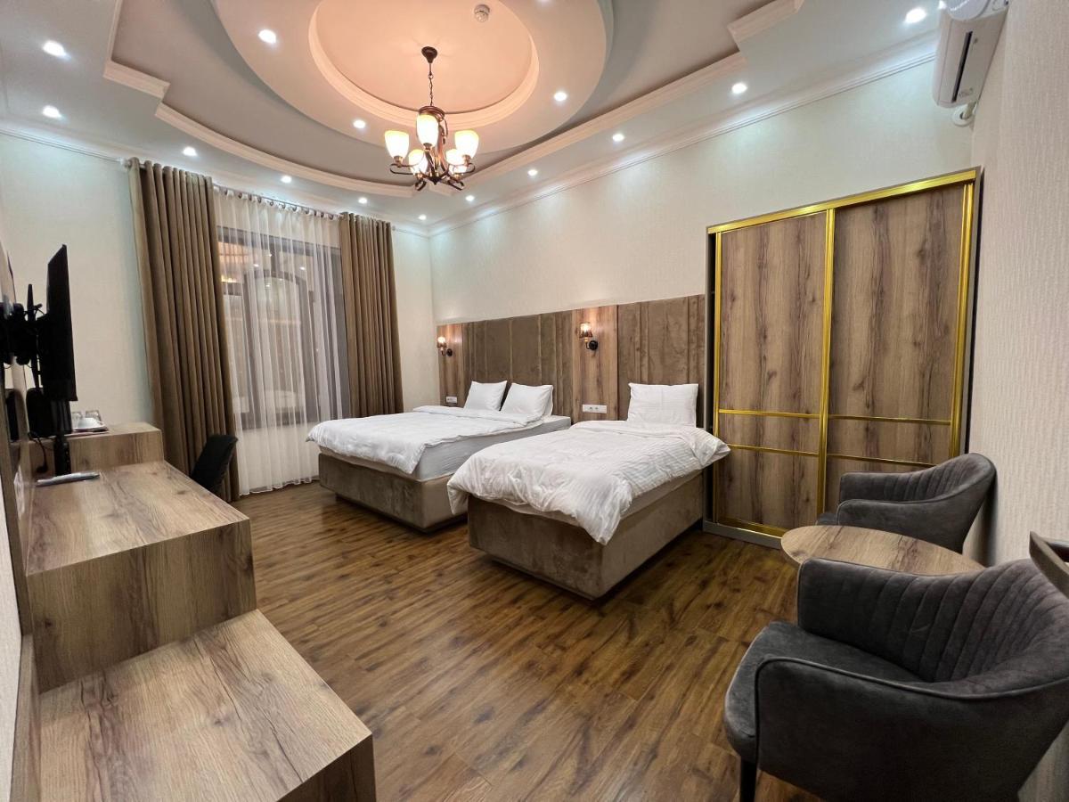 Hotel Sharq Duschanbe Exterior foto